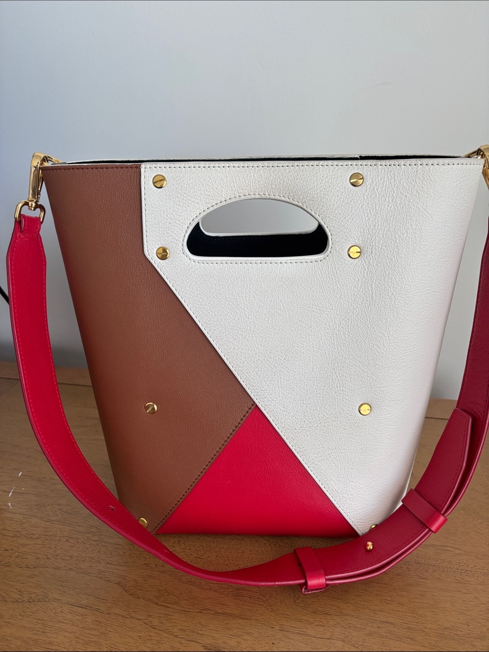 Leather Bucket Bag in White, Brown & Red Yuzefi, Spanish bag